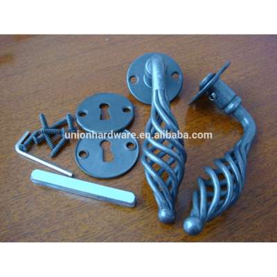 Elegant europe style iron door handle in birdcage shape,cast iron door handle